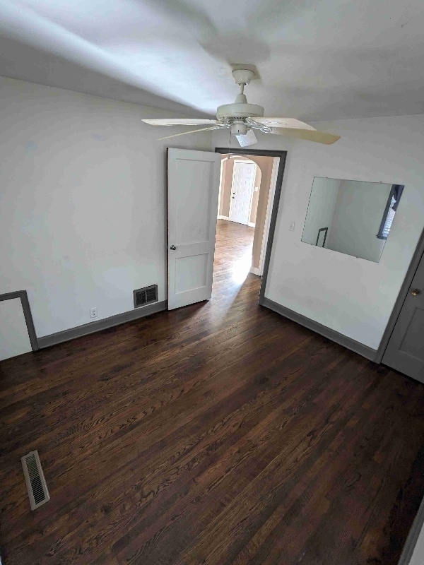 Building Photo - 256 Parkway Dr