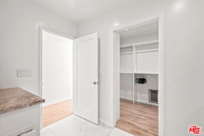 Building Photo - 23 Privateer St
