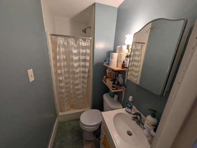 Building Photo - 37 St Paul St