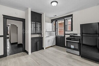Building Photo - 4301 S 38th St