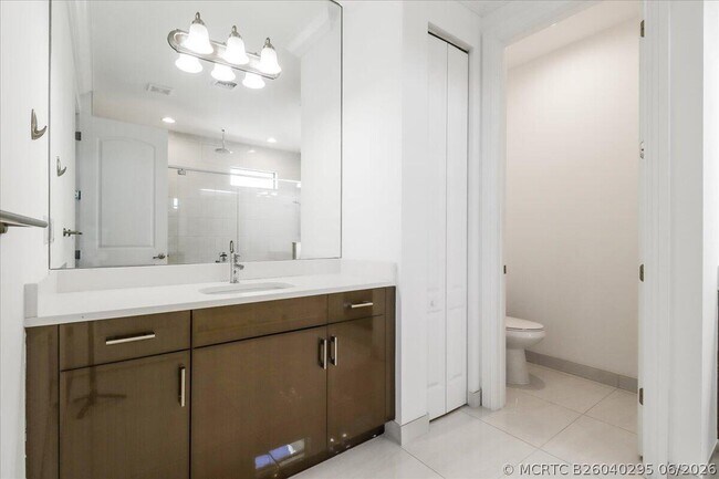 Building Photo - 10098 Akenside Dr