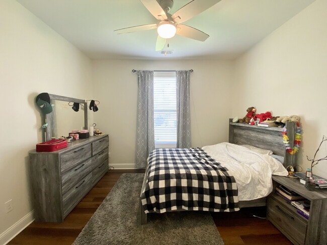 Building Photo - Ranch Style, Four Bedroom Home in Mill Creek!