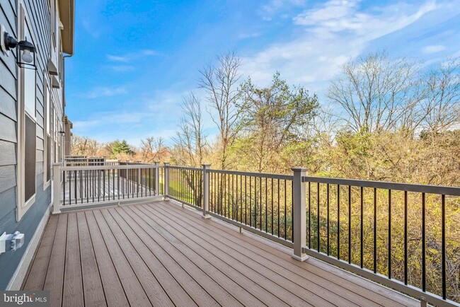 Building Photo - 6232 Folly Ln