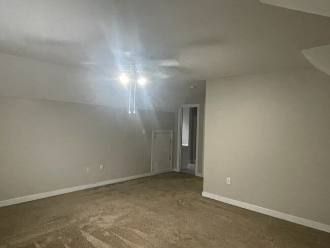 Building Photo - 1834 Rolfe Way