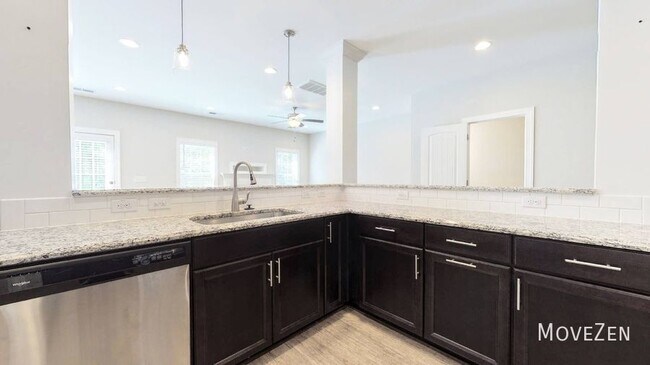 Building Photo - 541 Barneswyck Dr