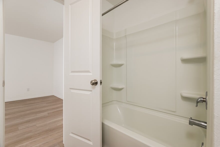 Building Photo - 4323 Fluvial Cir