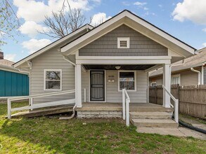 Building Photo - 2921 E Brookside Ave