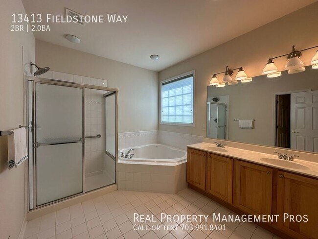 Building Photo - 13413 Fieldstone Way