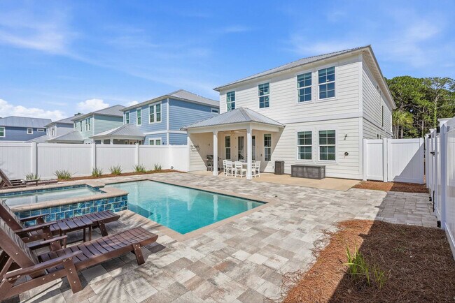 Building Photo - 508 Lyndell Ln