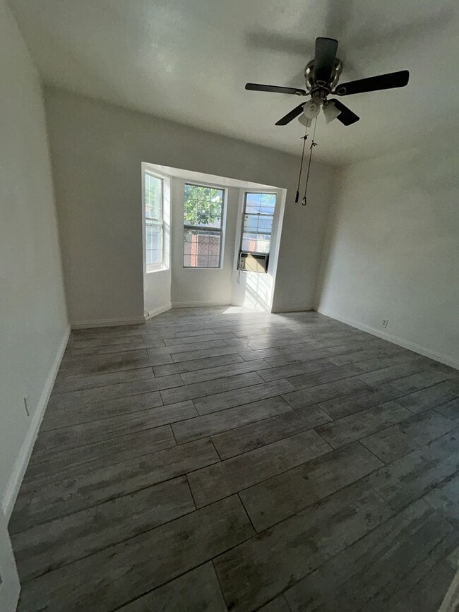 Building Photo - Charming 2-Bedroom Home for Rent in Lakewood