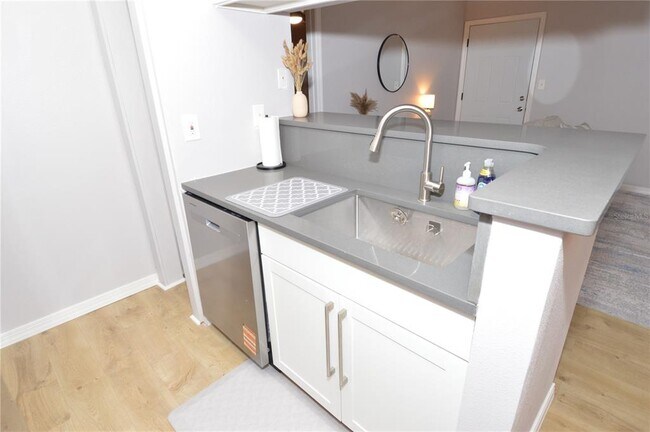 Building Photo - 8653 Fancy Finch Dr