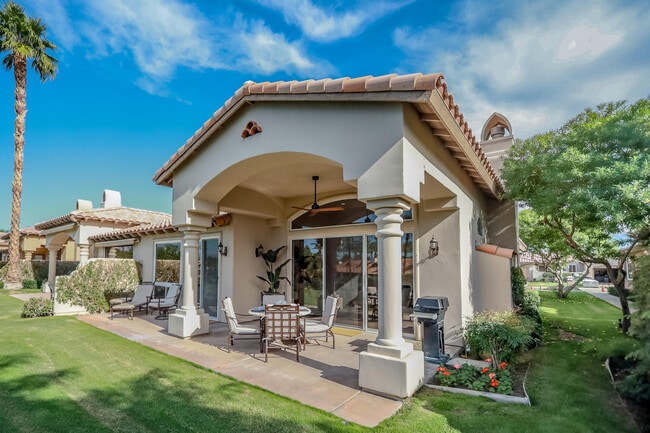 Building Photo - 48295 Casita Dr