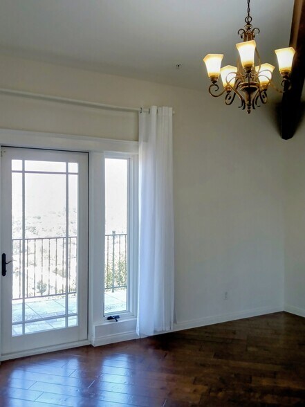 Building Photo - 1572 Silverwood Dr