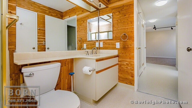 Building Photo - 780 Sea Spray Ln