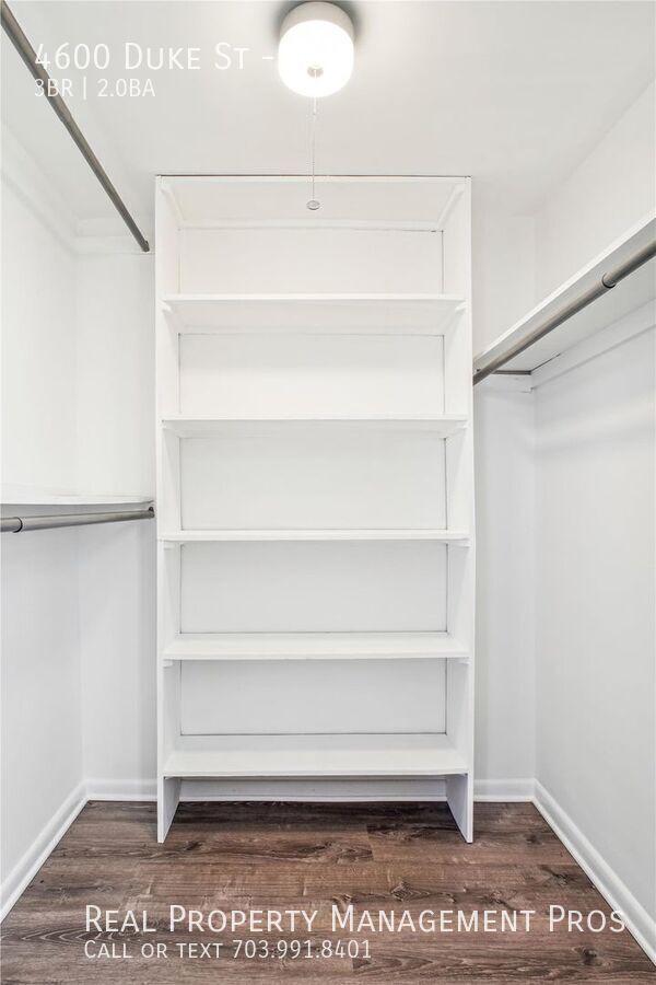 Building Photo - 4600 Duke St