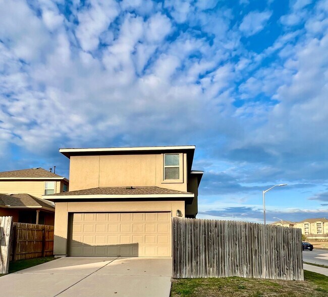 Building Photo - Connelly' Crossing   3 Bedroom Home