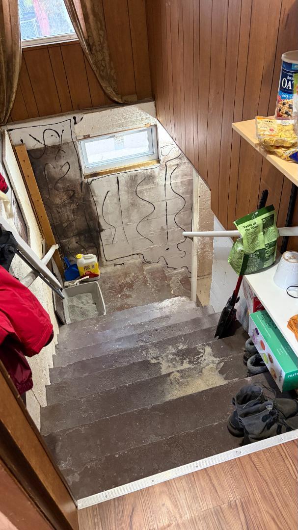 Building Photo - 2113 17th St S