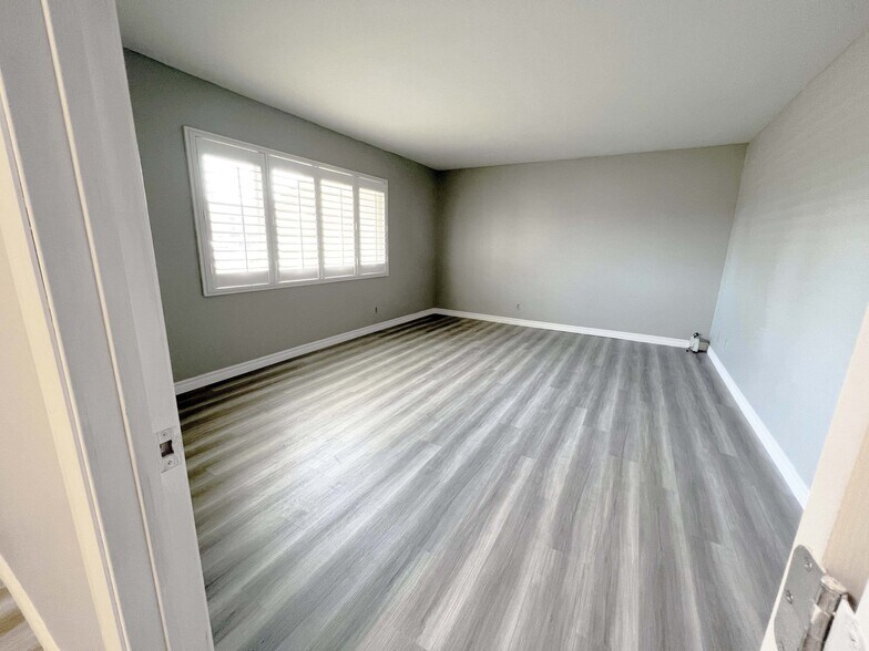 Building Photo - 20433 Pacific Dr