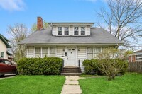 Building Photo - 545 Skokie Ave