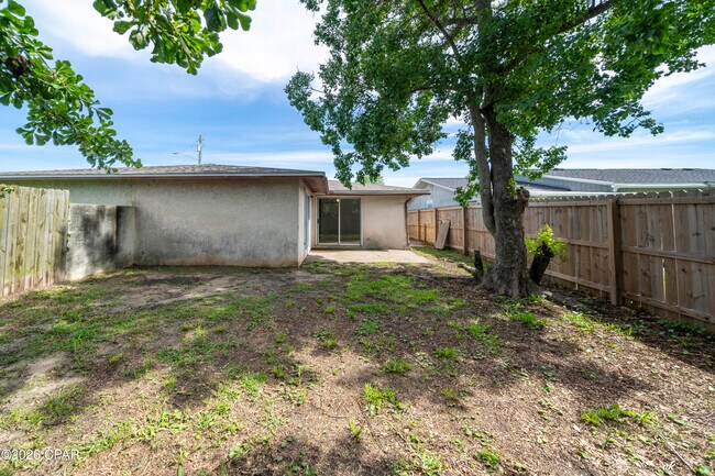 Building Photo - 1125 Bradley Cir