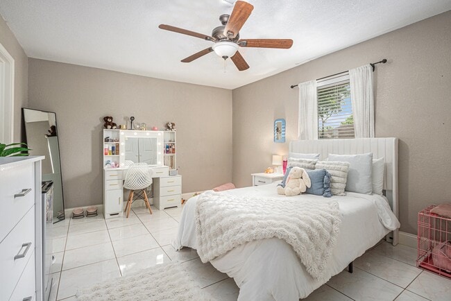 Building Photo - 5118 Whittier Oaks Dr