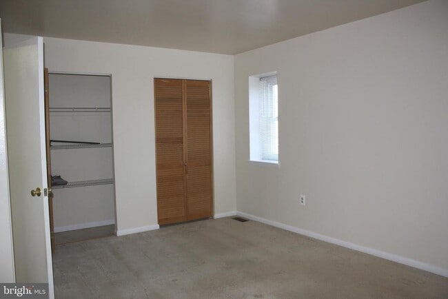 Building Photo - 7438 Ardglass Dr