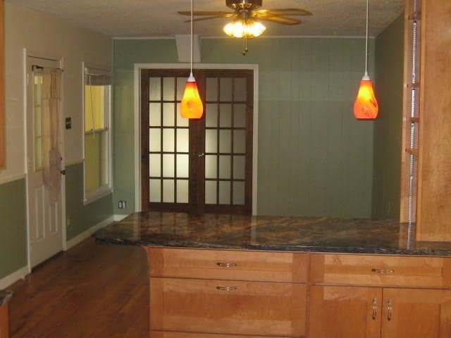 Building Photo - 5712 Chesterfield Ave
