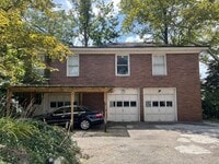 Building Photo - 2BR Carriage House Behind 200 Maple Ave – ...