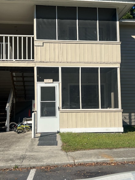 Primary Photo - 1240 Shalom Dr