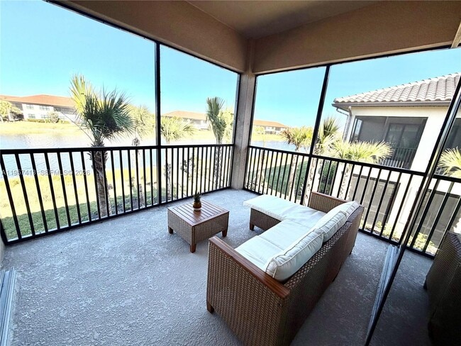 Building Photo - 15323 Lucerna St