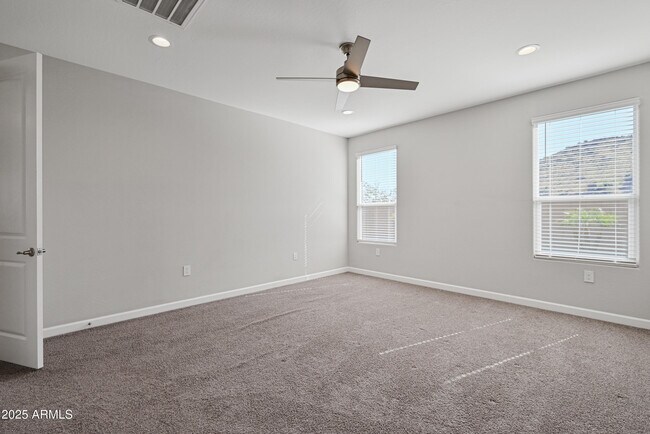 Building Photo - 1825 E Saguaro Park Ln