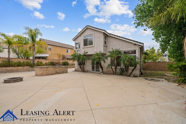 Building Photo - 23721 Skycrest Cir Dr