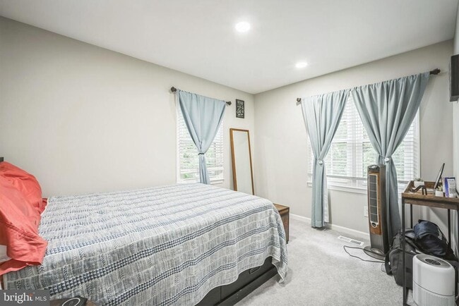 Building Photo - 7701 Durer Ct