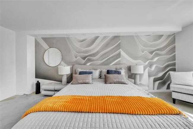 Building Photo - 250 174th St