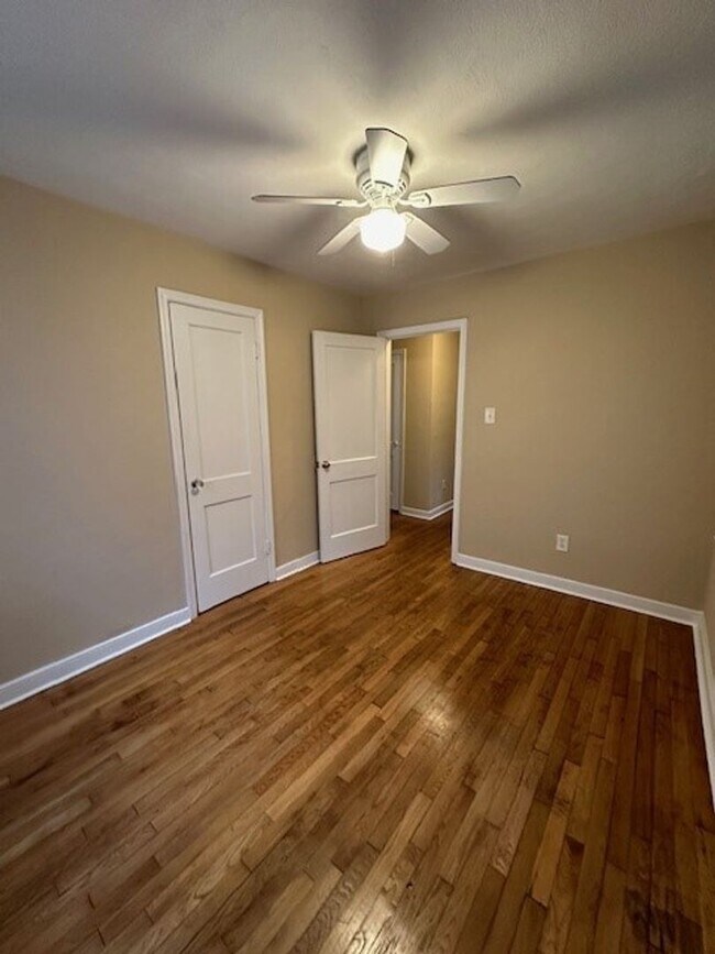 Building Photo - 106 Bethune Dr