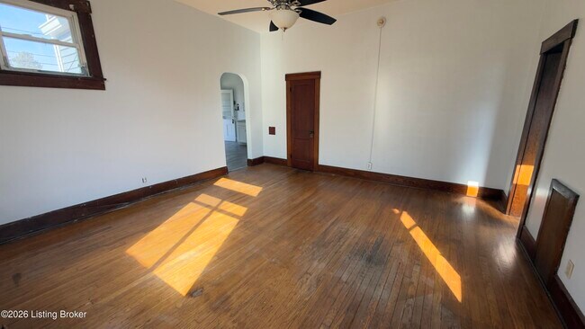 Building Photo - 2121 Culbertson Ave