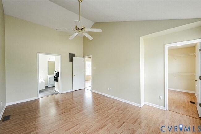Building Photo - 811 Kiefer Field Ct