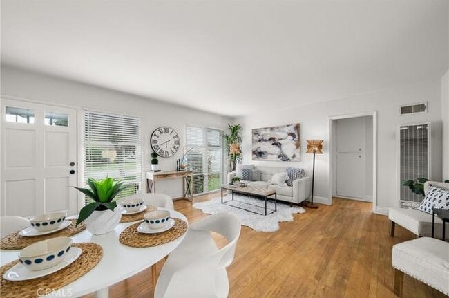 Building Photo - 6903 Henrilee St