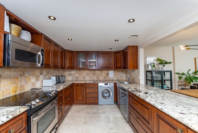 Building Photo - 199 Ocean Ln Dr