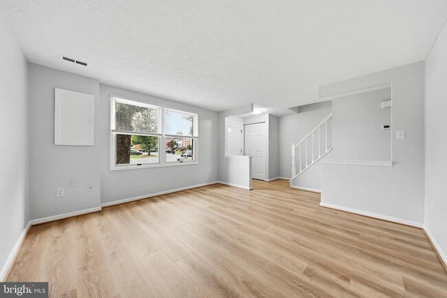 Building Photo - 6711 Kernel Ct