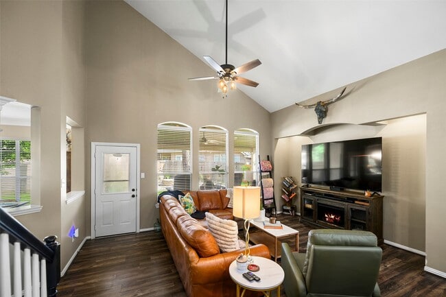 Building Photo - 13718 Cardinal Flowers Dr