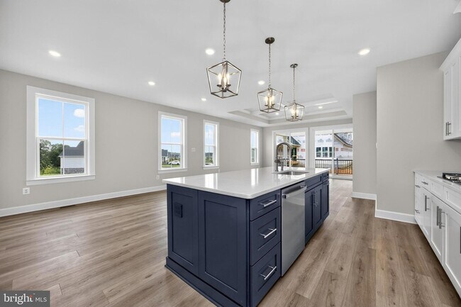 Building Photo - 1422 Gilray Dr