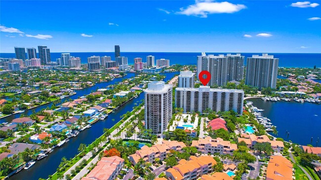 Building Photo - 3610 Yacht Club Dr