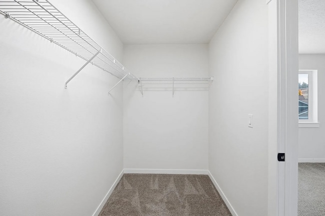 Building Photo - Stylish New Duplex with Scenic Surroundings