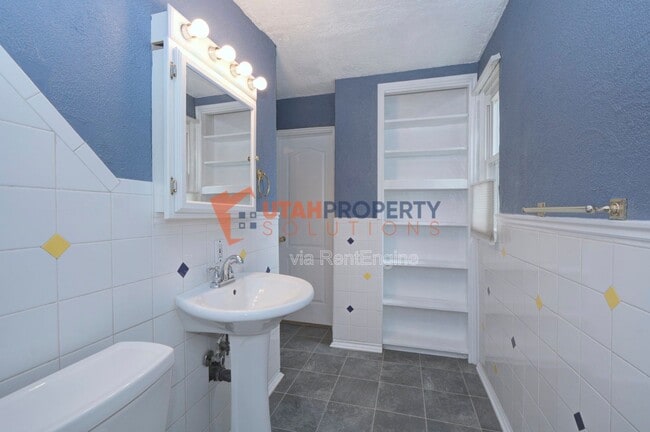 Building Photo - 344 E 1700 S