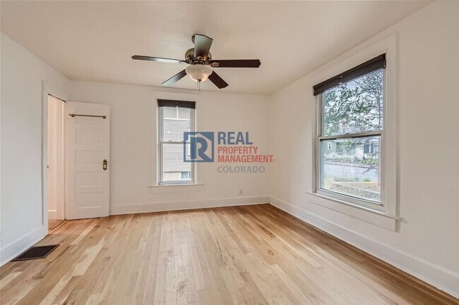 Building Photo - 5930 S Bemis St