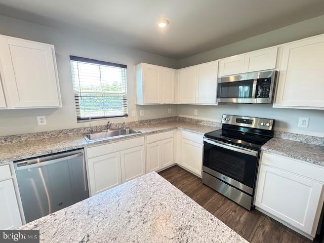Building Photo - 488 Switchgrass Ct