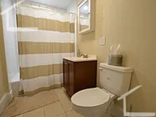 Building Photo - 25 Matchett St