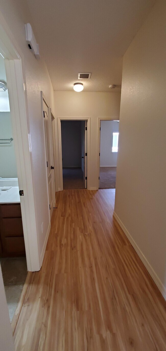 Building Photo - 14345 Apache Point Dr