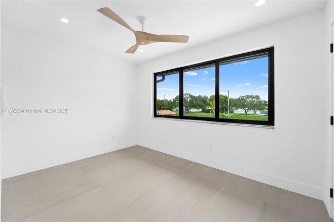 Building Photo - 11089 SW 69th Terrace